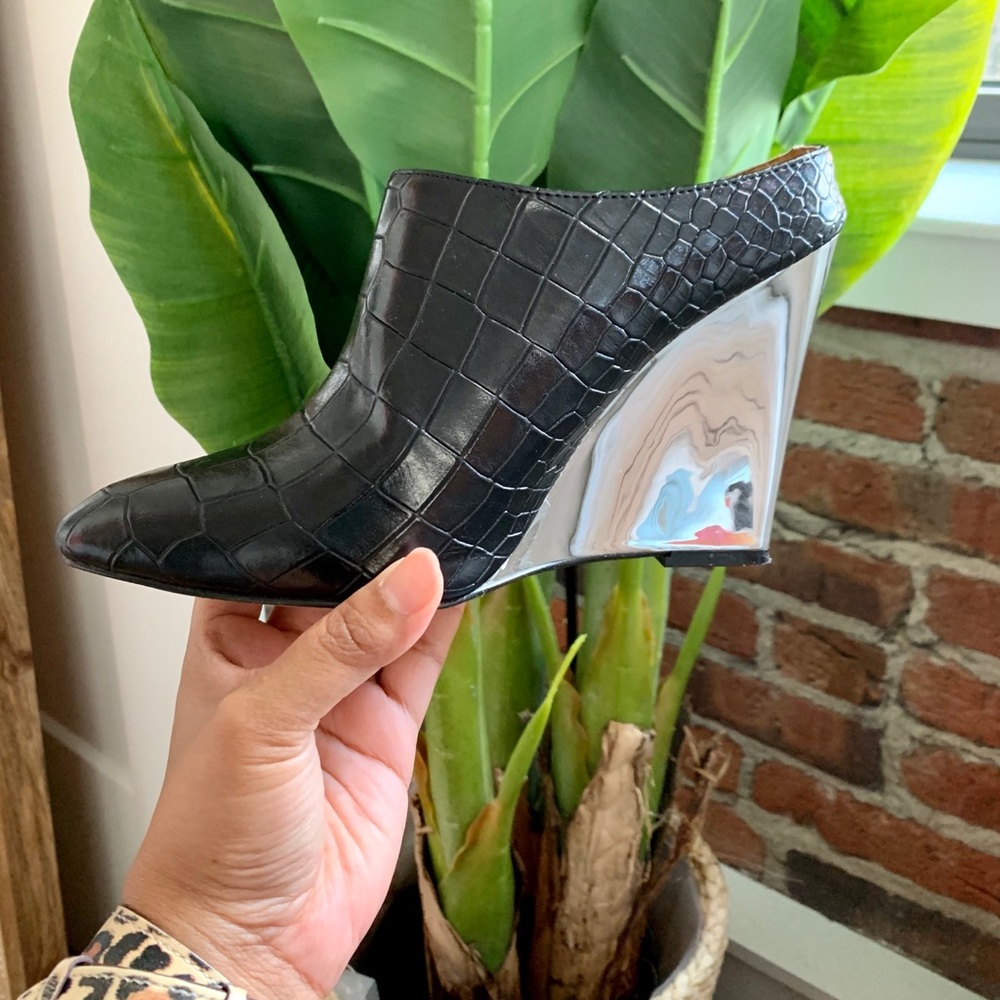 👠 Beau Ashe Black Snake Print Mule Heels